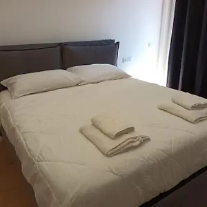Pm 34 Viale Imperatore Guest House - 50 Mt From Metro San Paolo Roma
